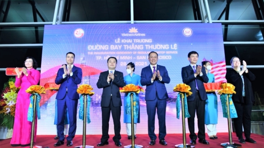 Vietnam Airlines operates first regular direct flight to US